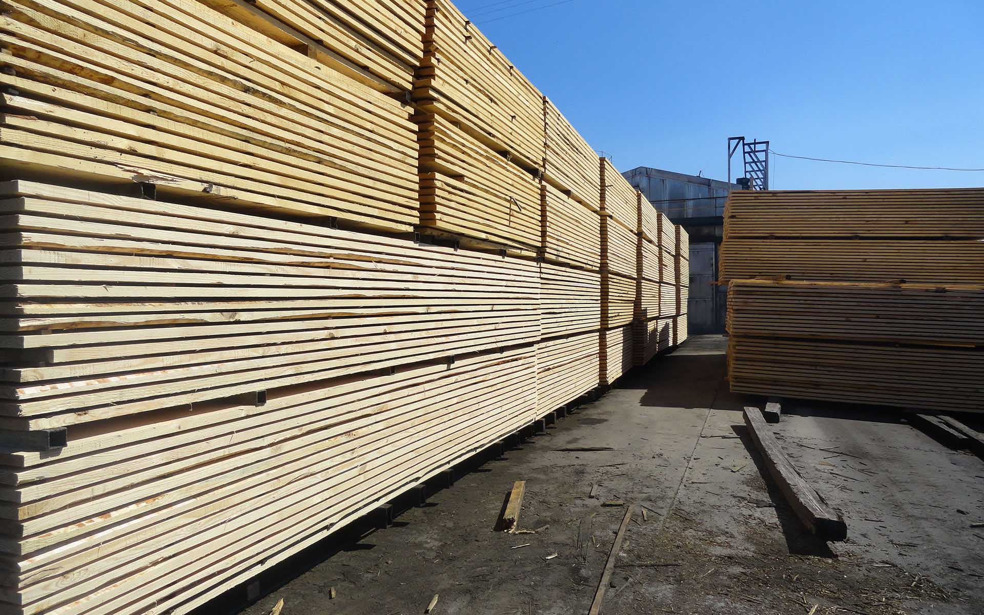 Naturally_Durable_Hardwood_Kiln_Sticks_yarding lumber 006.JPG